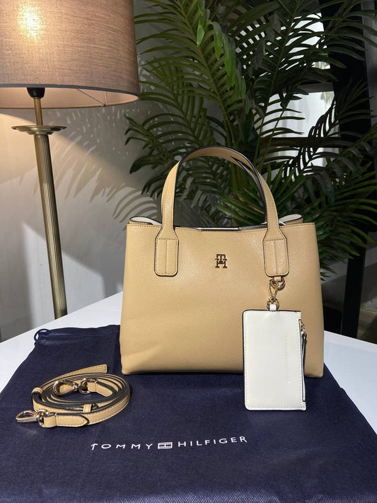Tommy Hilfiger bag