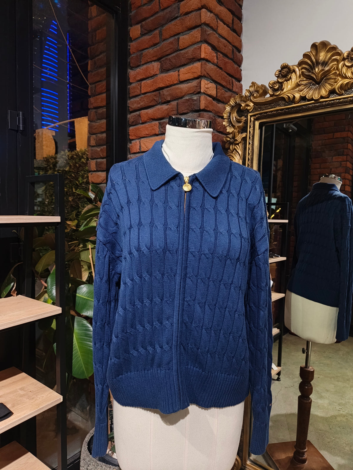 Tommy Hilfiger zipper cardigan sweater size medium