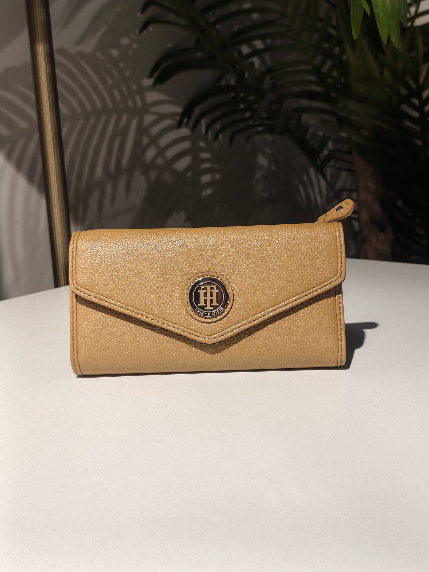 Tommy Hilfiger wallet