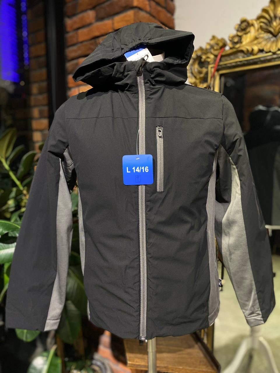 Spyder coat size large (14/16)