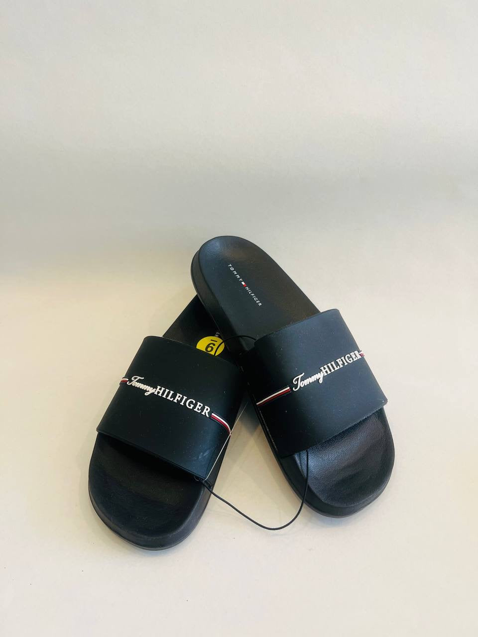 tommy hilfiger sandal size 39.5