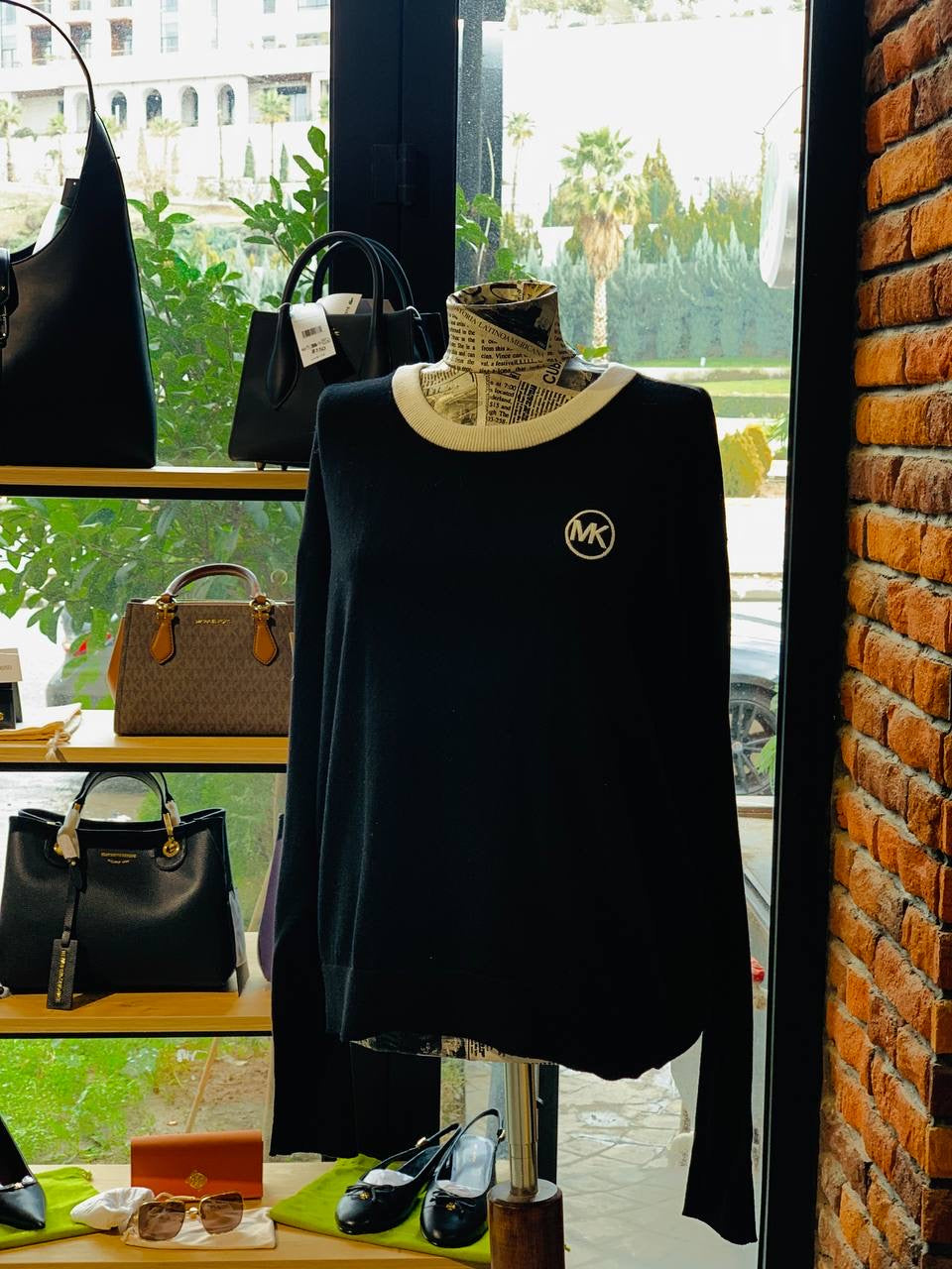 Michael kors sweater size medium