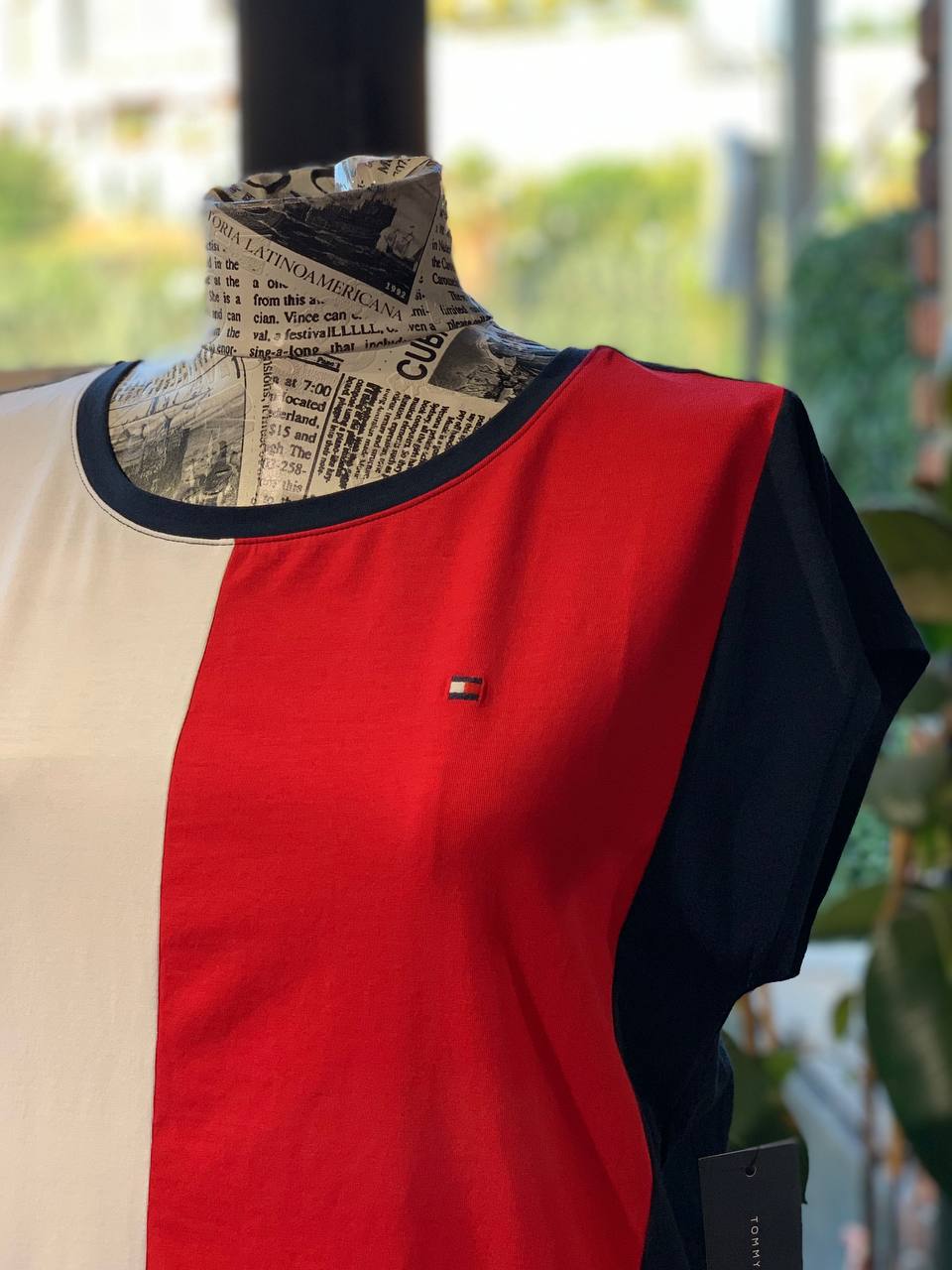 Tommy Hilfiger shirt size small