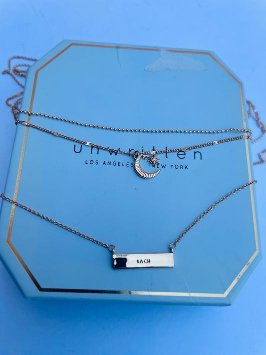 Unwritten necklace set