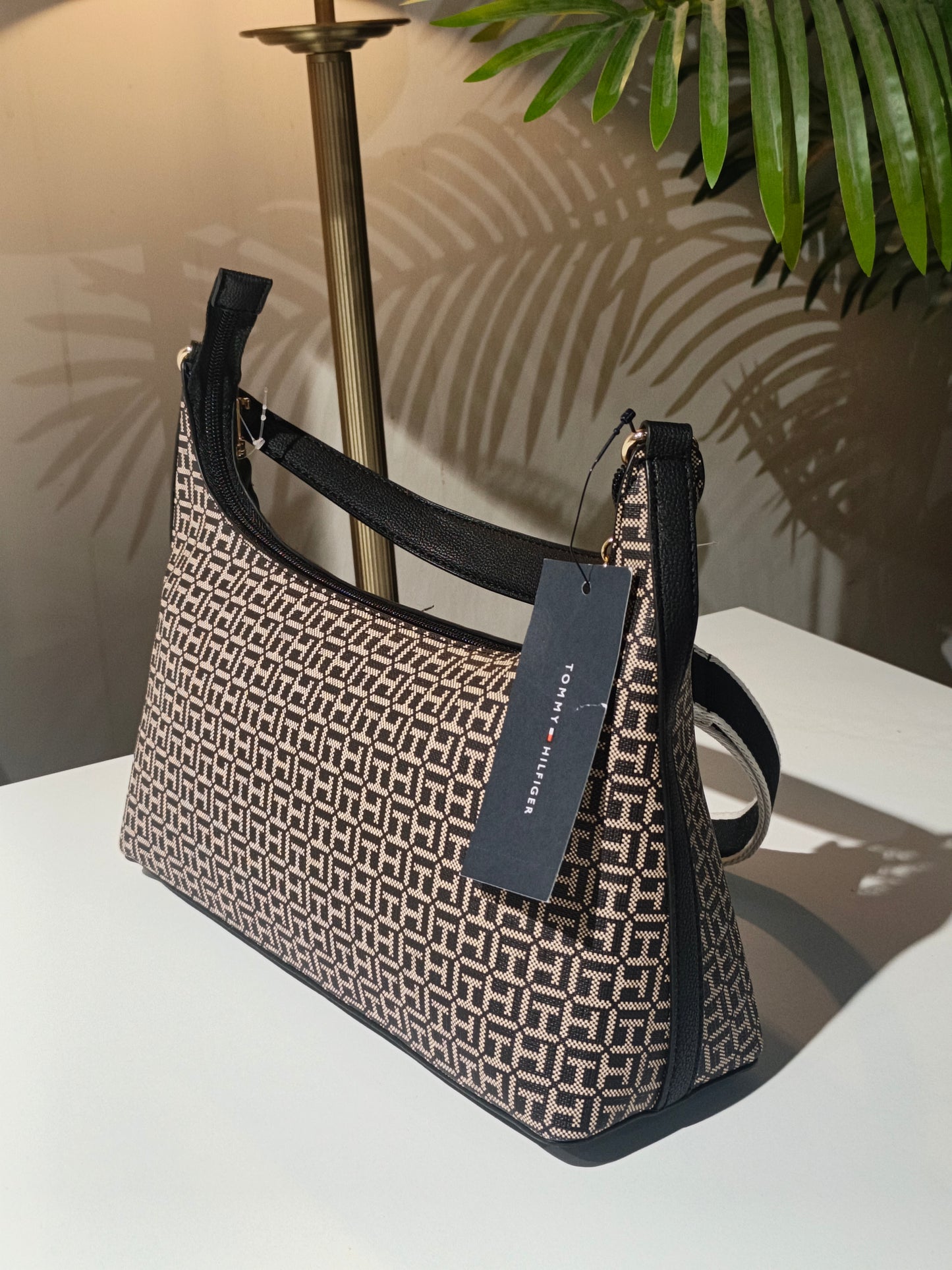 Tommy Hilfiger bag