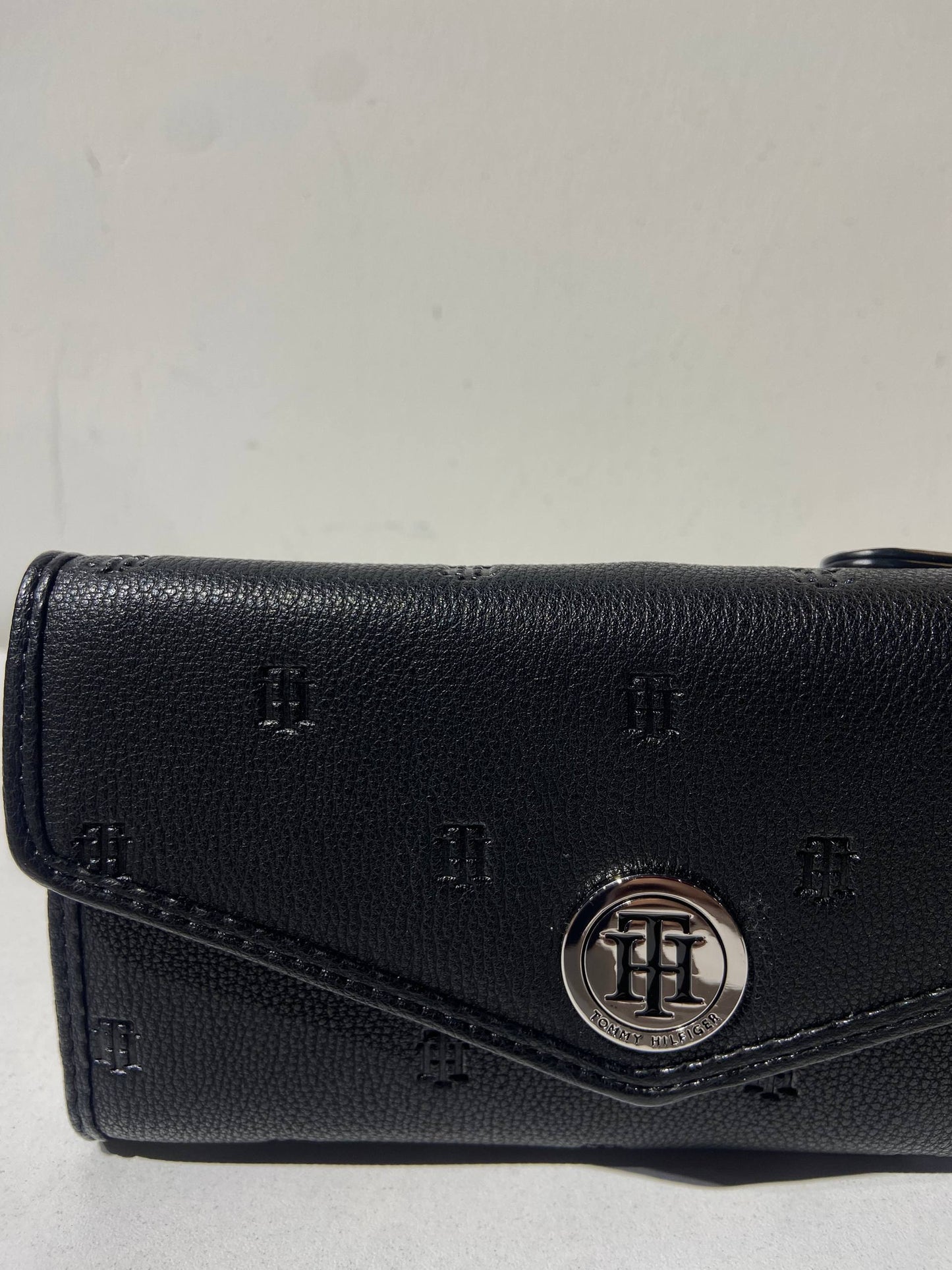 Tommy Hilfiger wallet
