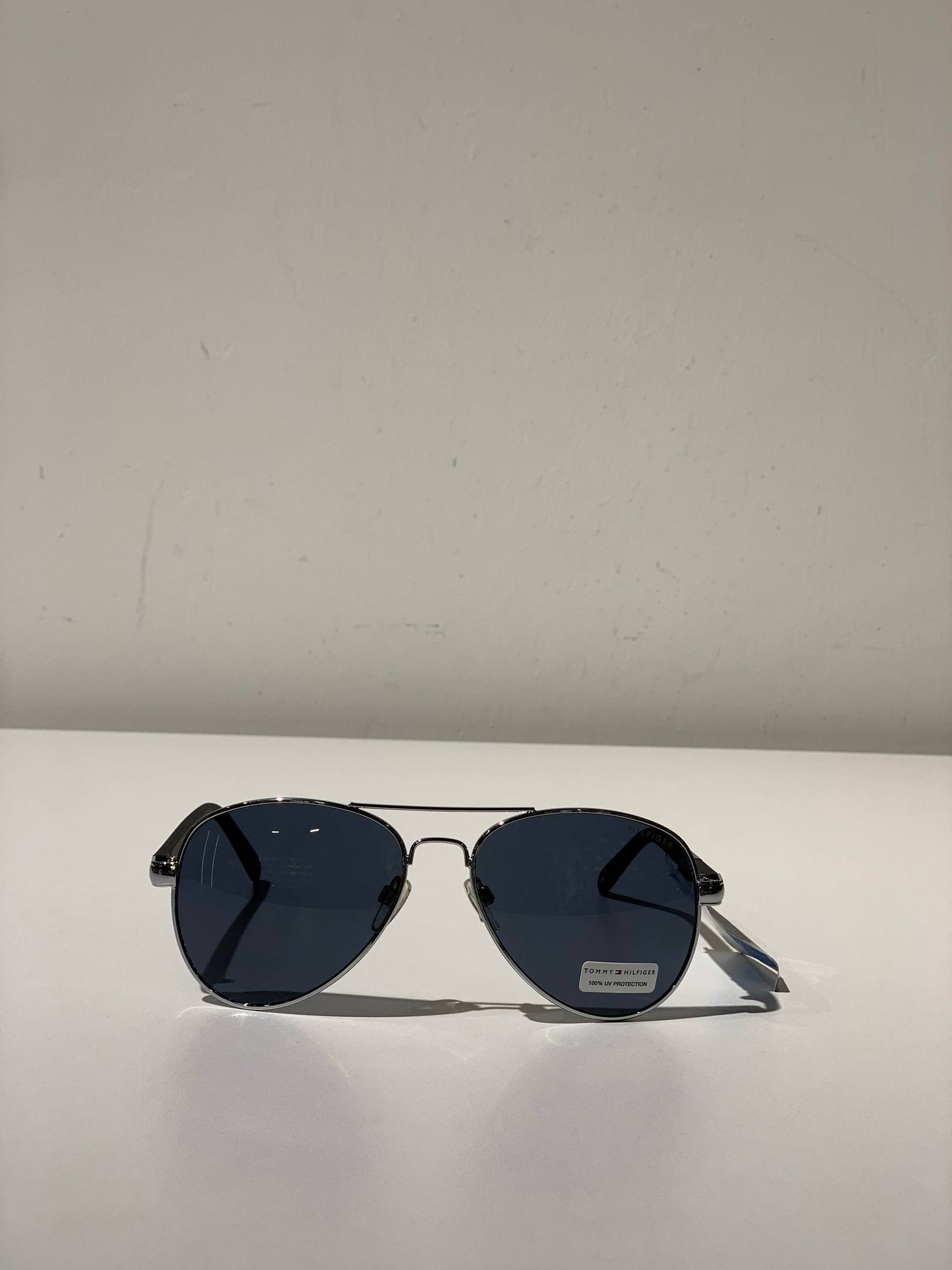Tommy Hilfiger sunglass