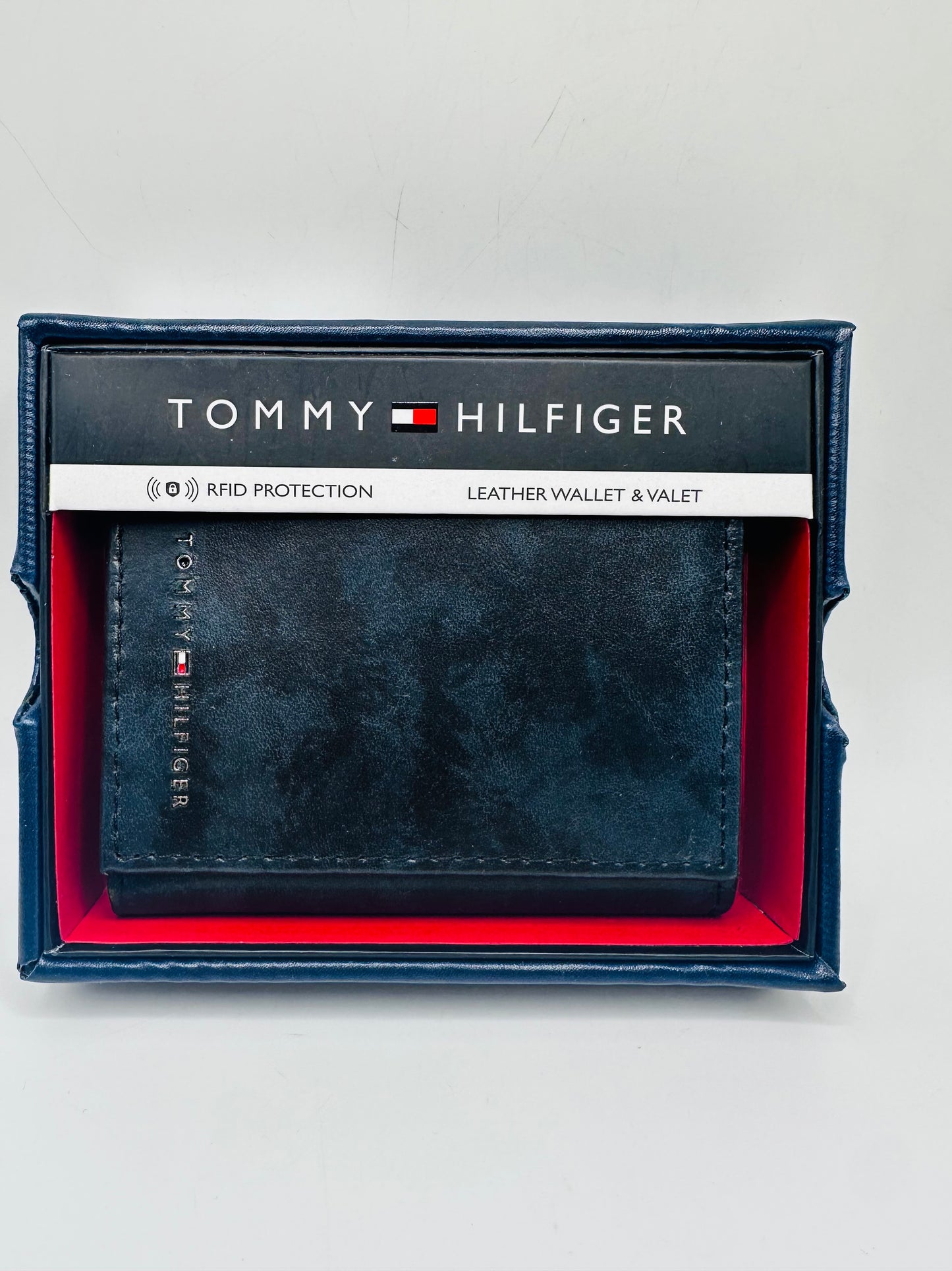 Tommy Hilfiger wallet