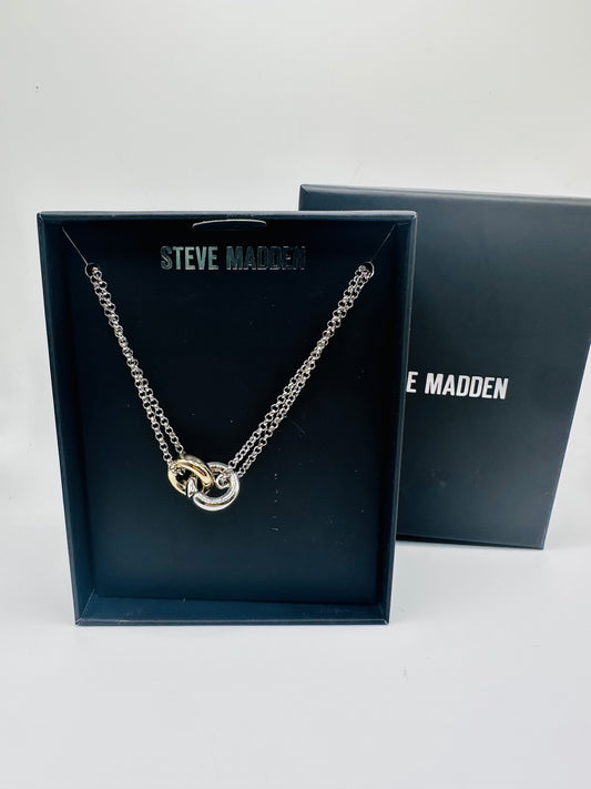 Steve Madden necklace with interlocking