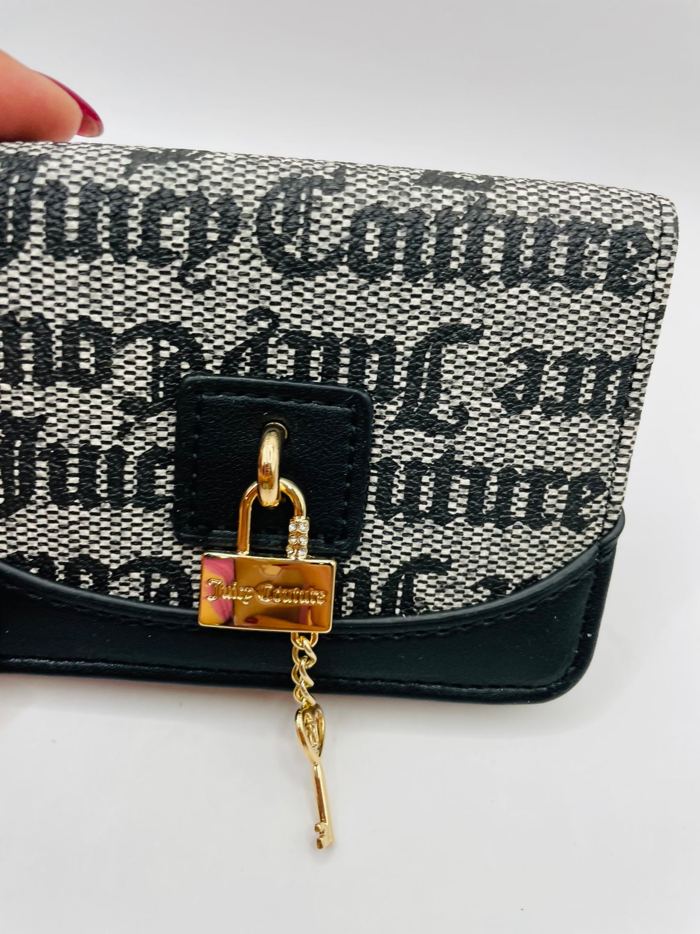 Juicy couture wallet & keychain