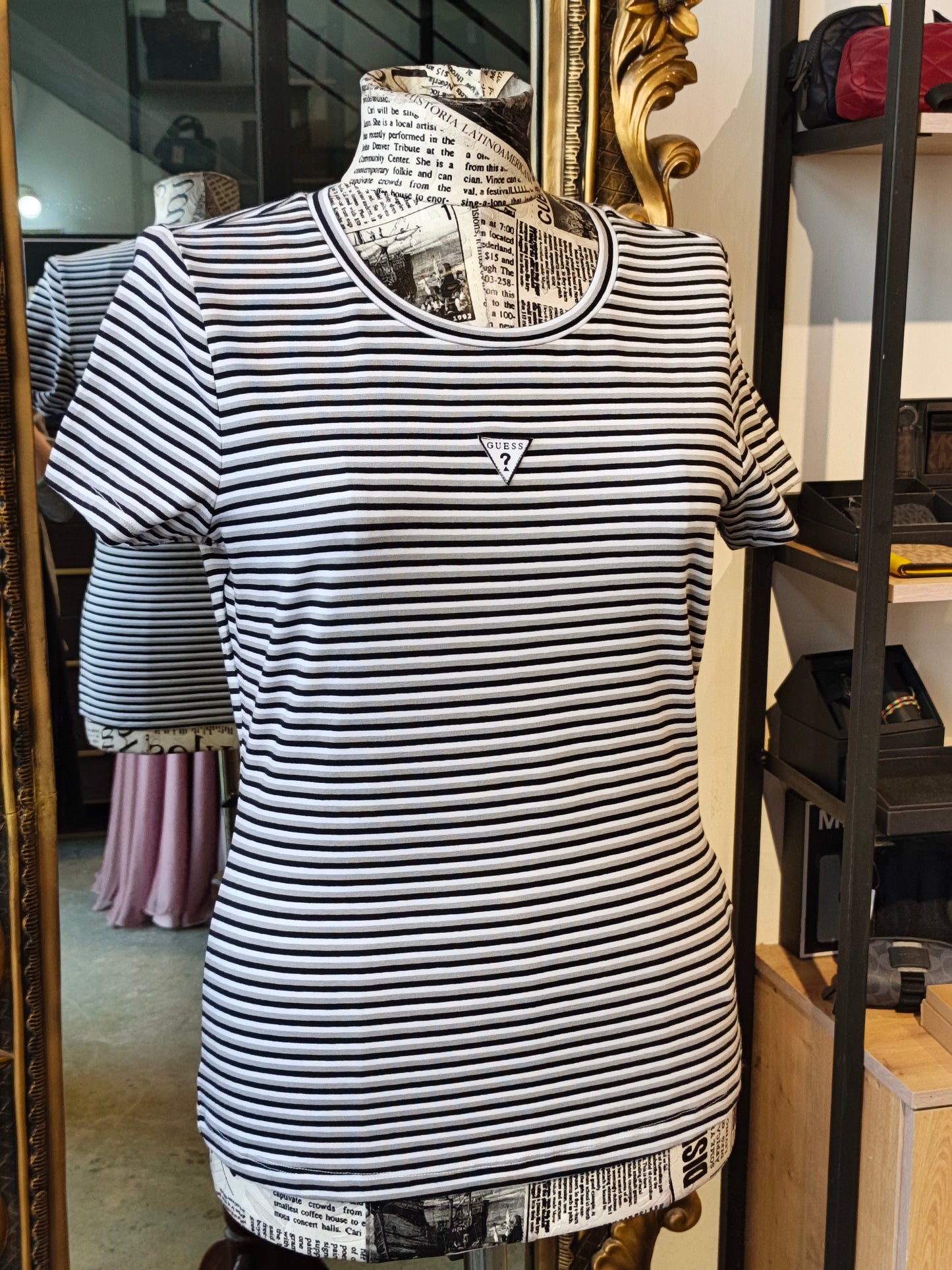 Guess shirt size medium