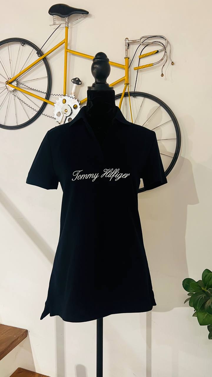 Tommy Hilfiger shirt size small