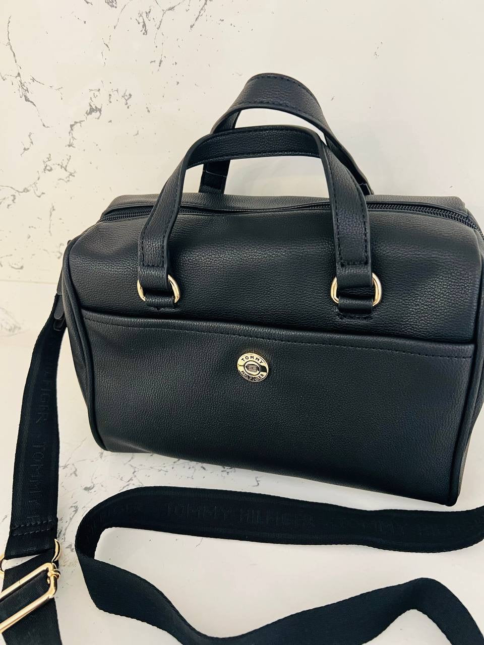 Tommy Hilfiger bag