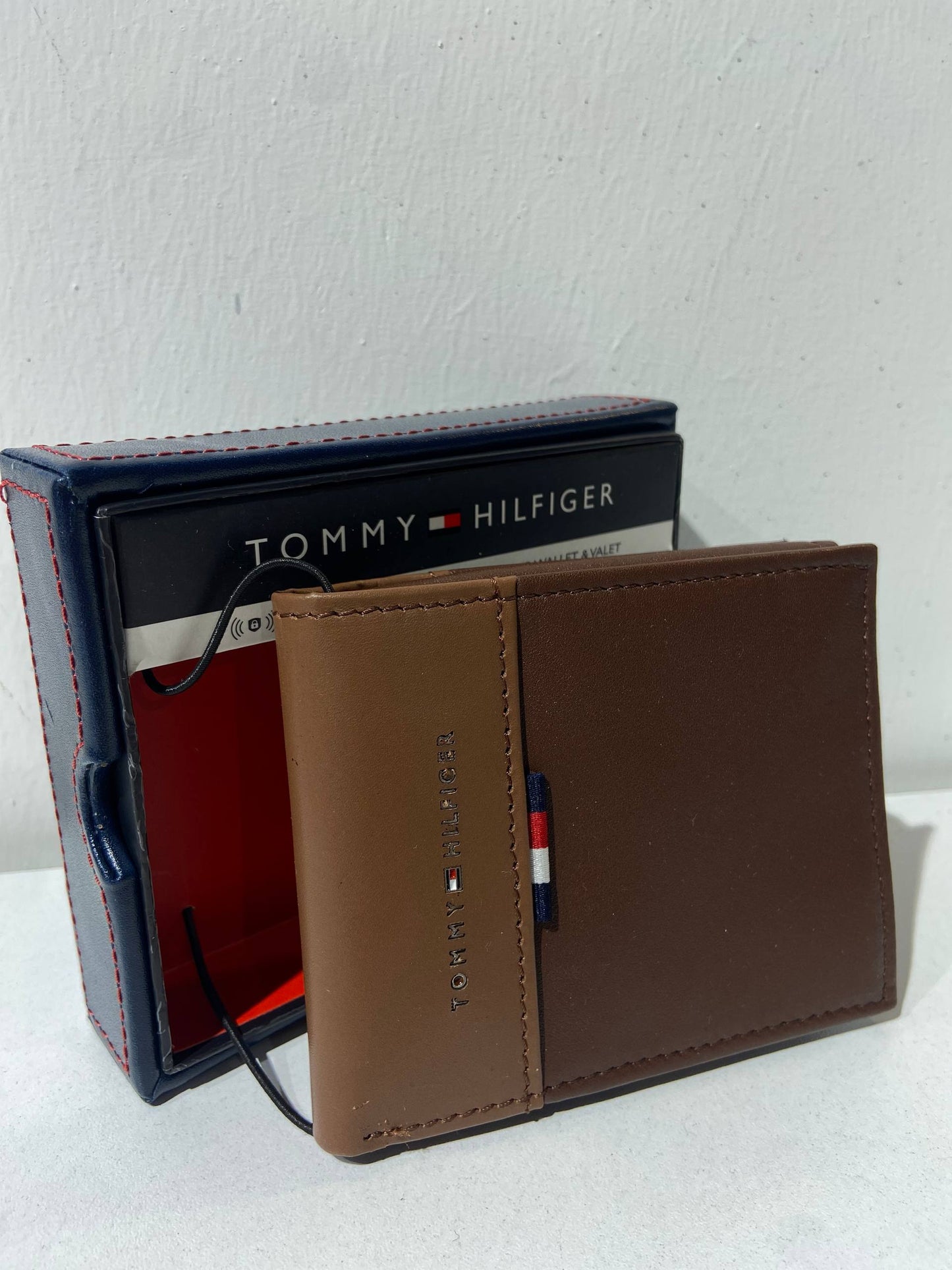 Tommy Hilfiger wallet