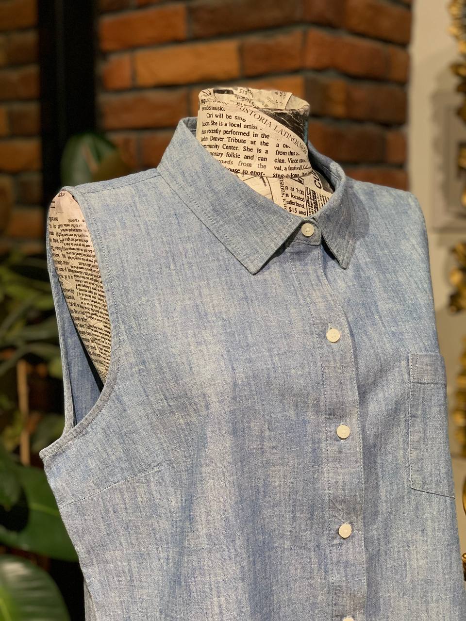Tommy Hilfiger top size large