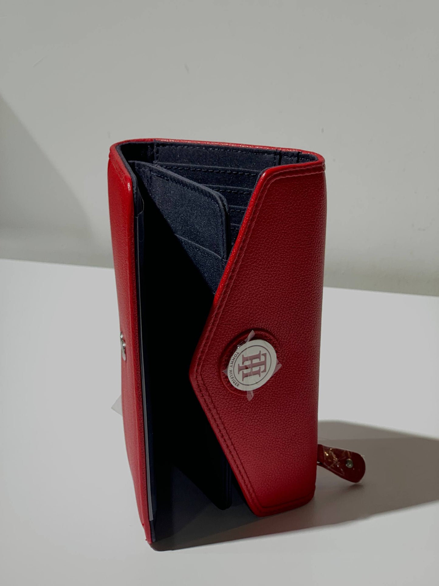 Tommy Hilfiger wallet