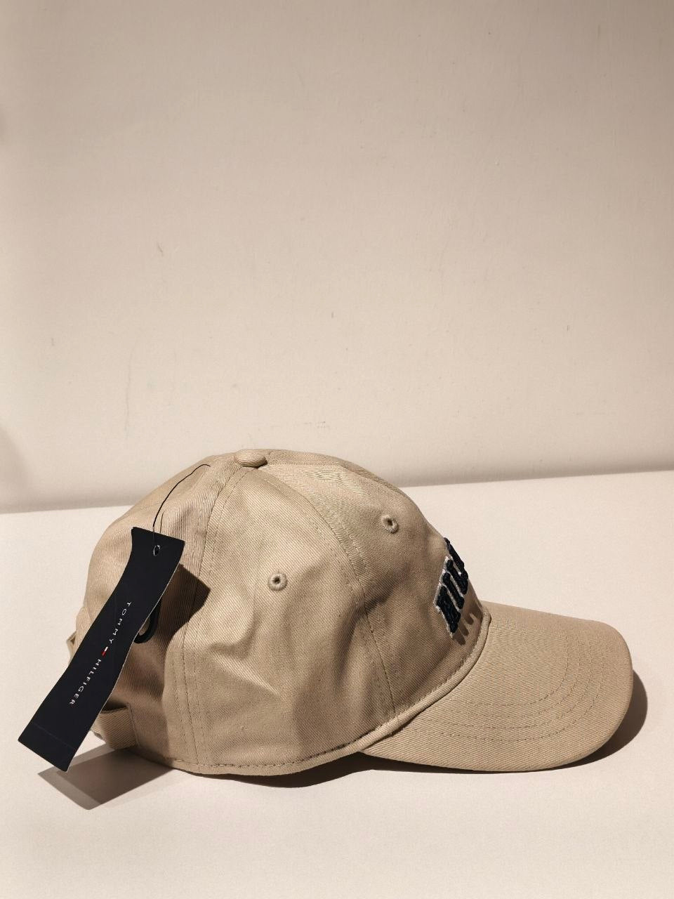 Tommy Hilfiger cap