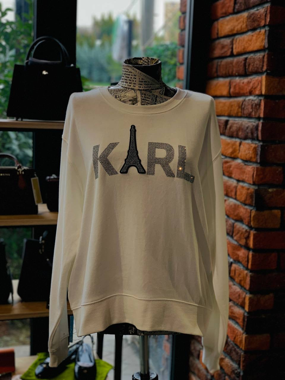 Karl lagerfeld sweater size medium