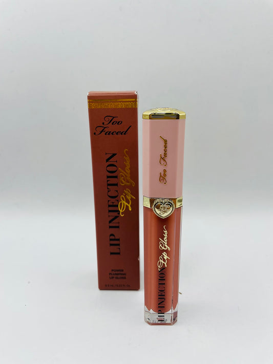 Too faced lip injection secure the bag