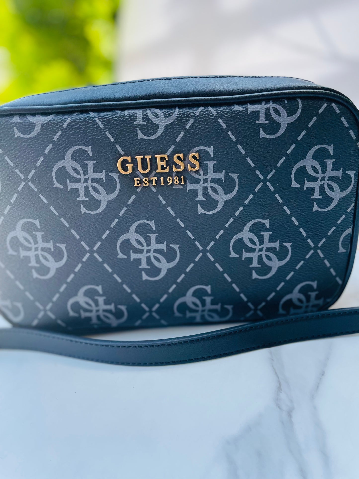 Guess crossbody bag