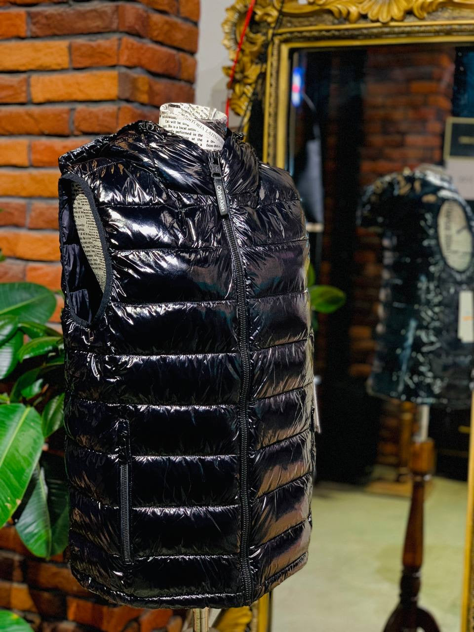 Calvin Klein vest size small