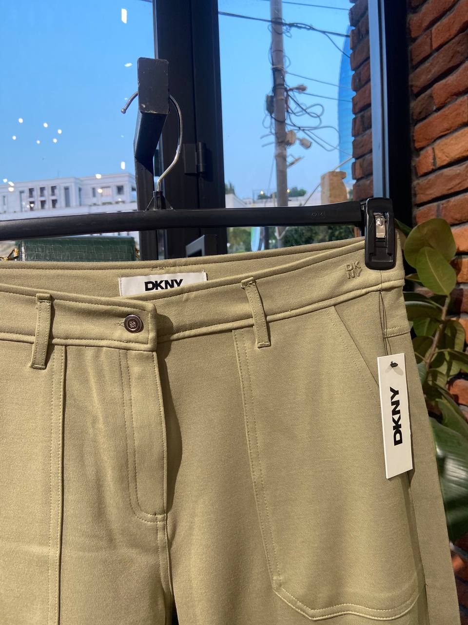 Dkny womens pant size medium