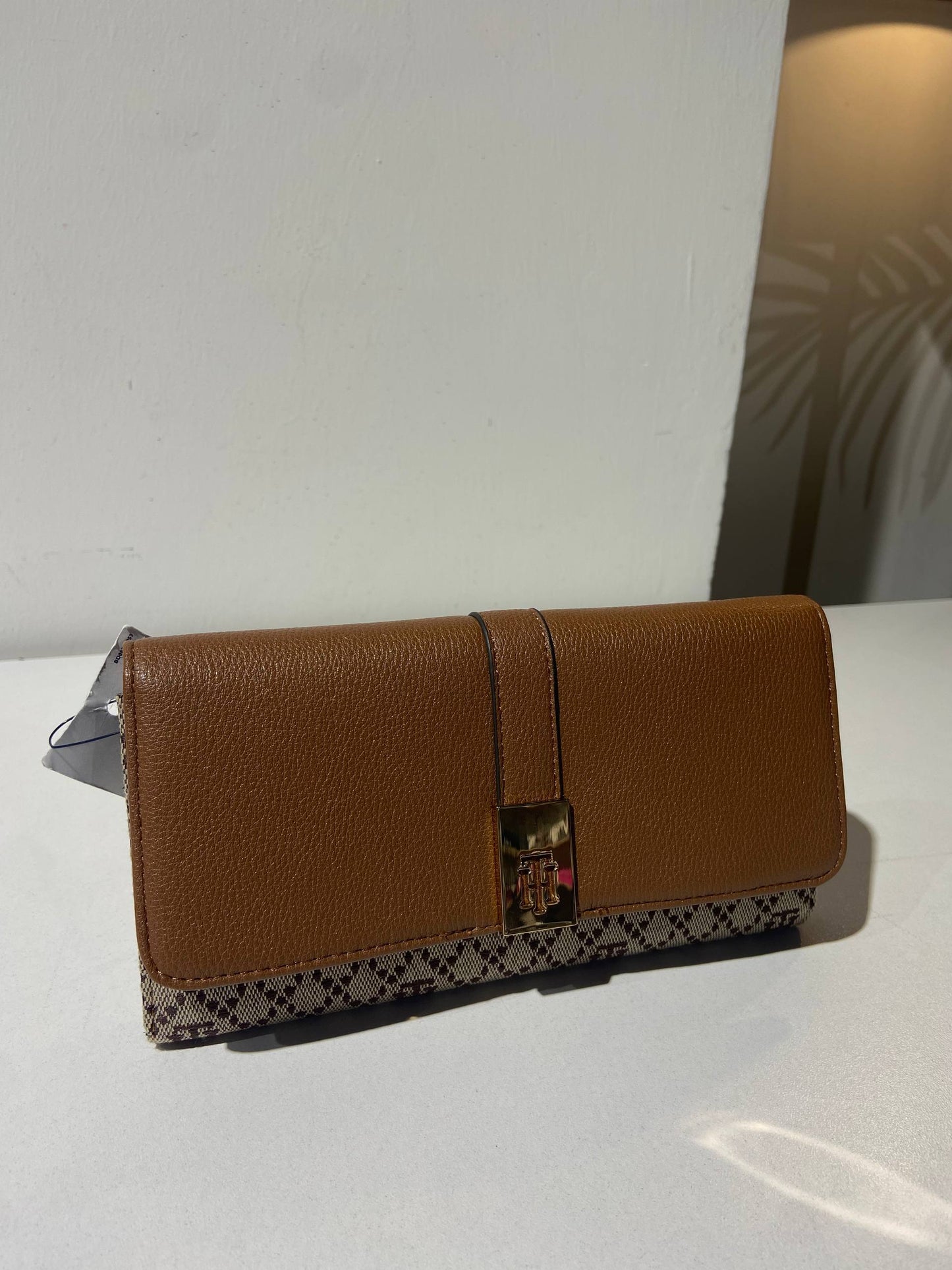 Tommy Hilfiger wallet