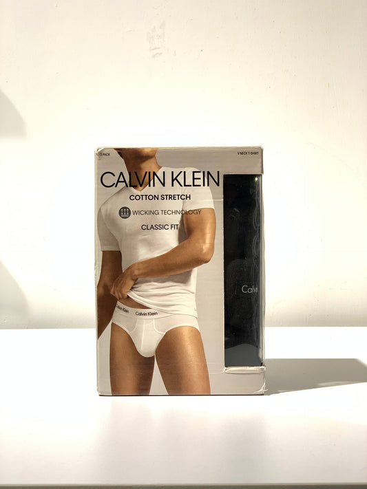 Calvin Klein v-neck t-shirt set