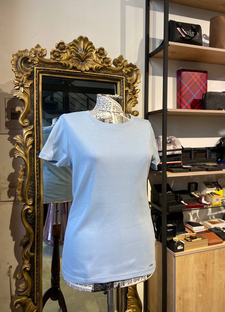 Dkny shirt size small