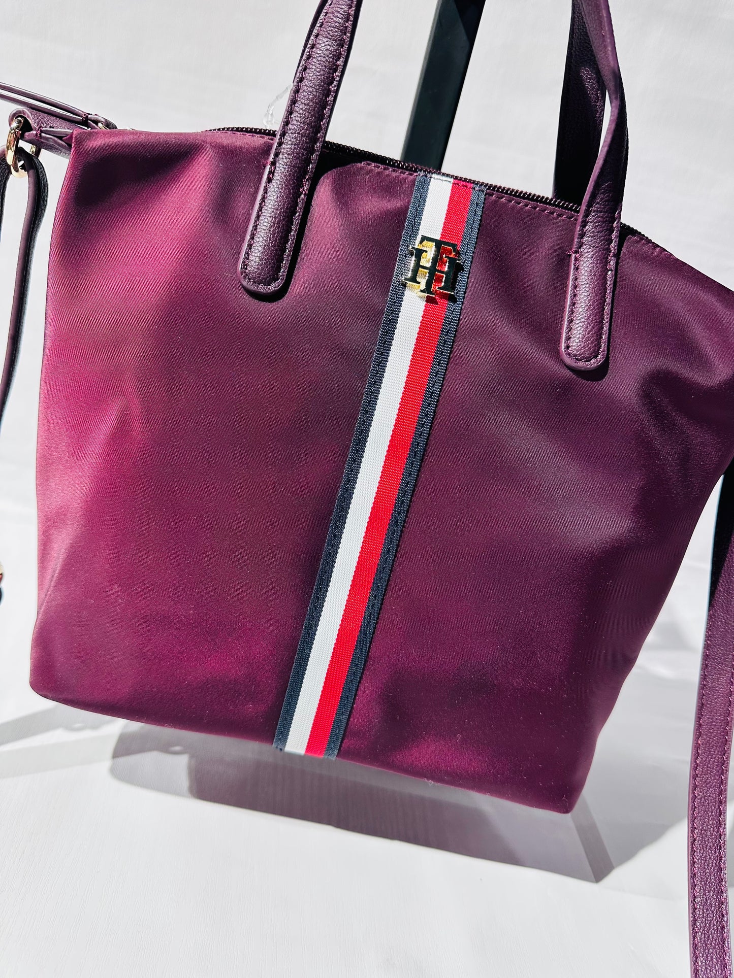 Tommy Hilfiger bag