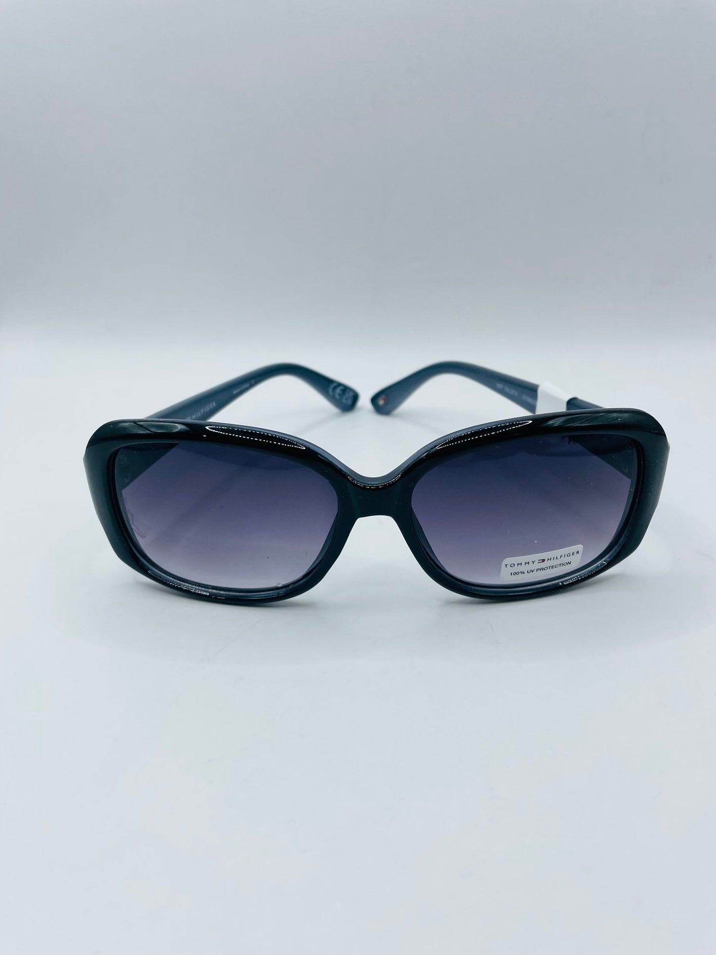 Tommy Hilfiger sunglass