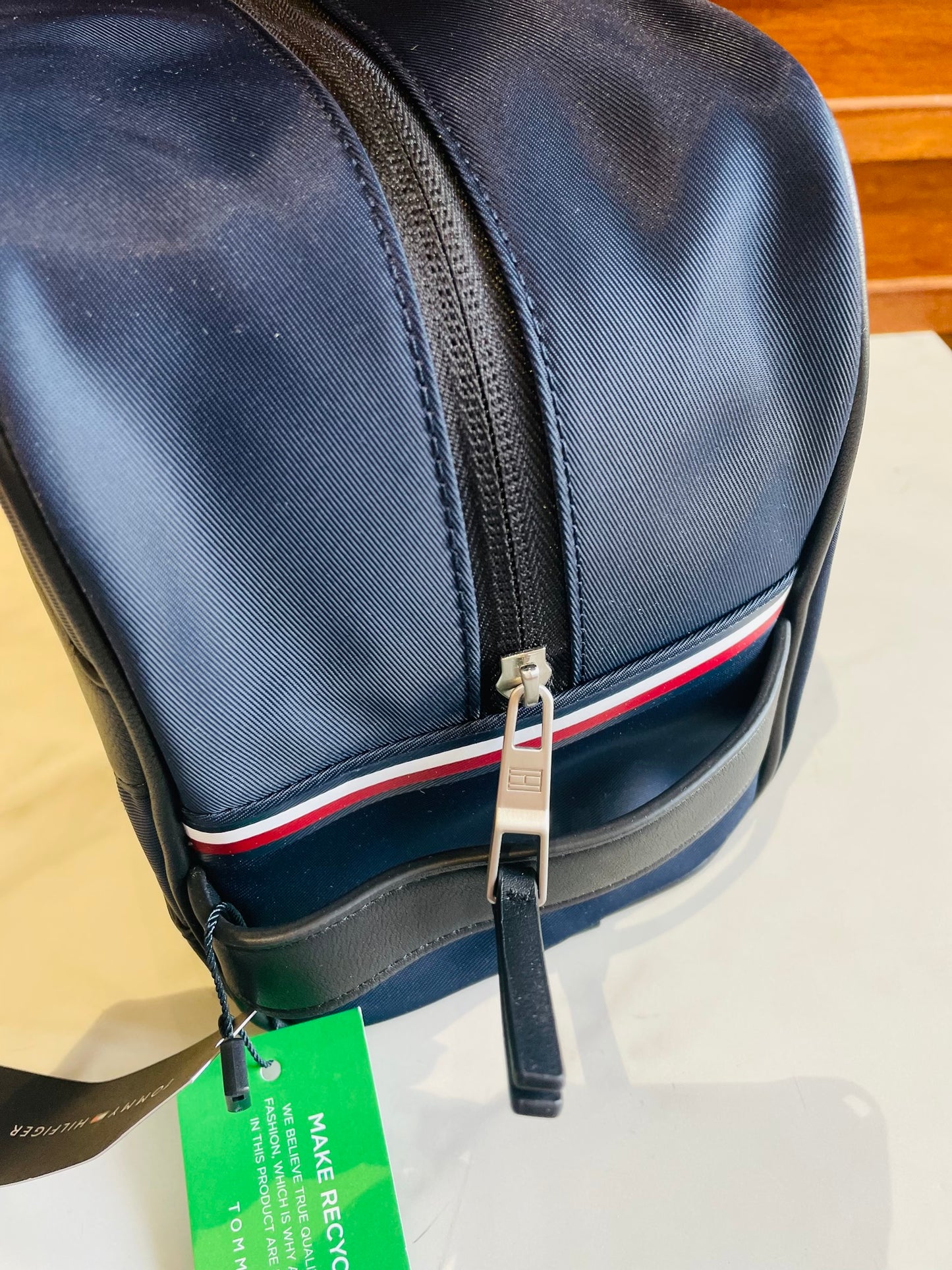 Tommy Hilfiger hand bag