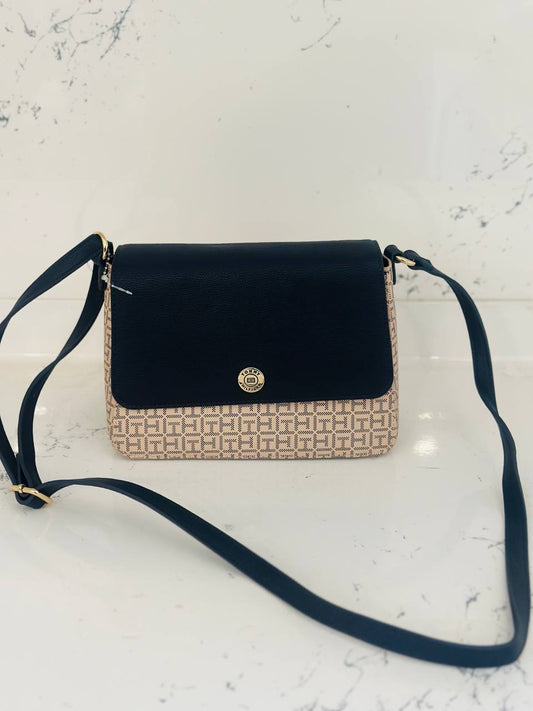 Tommy Hilfiger bag