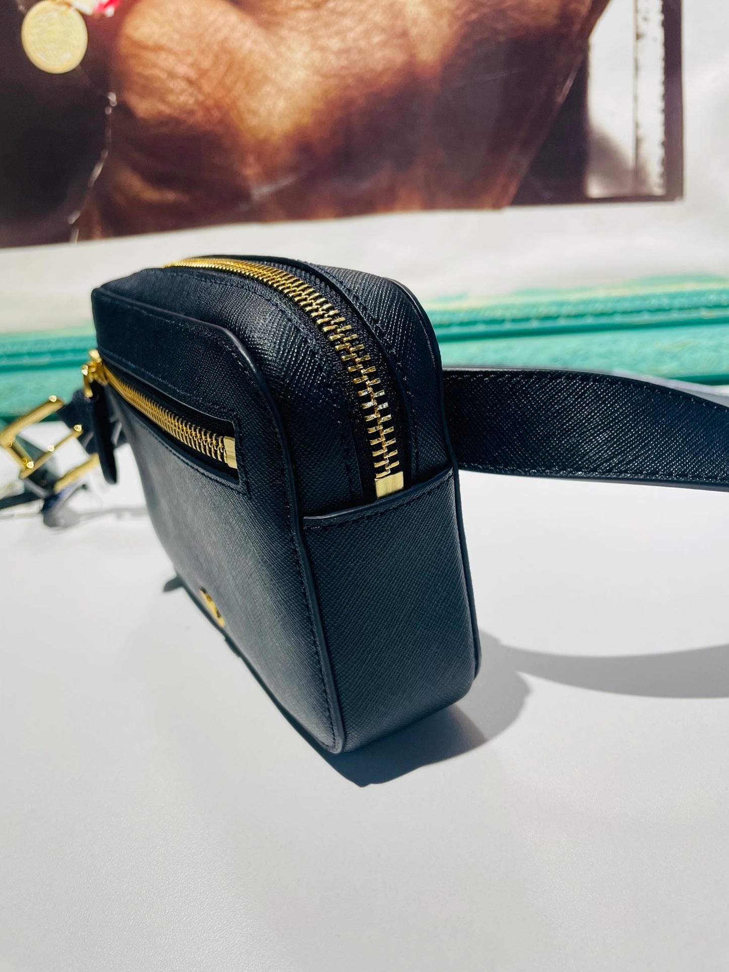 Ralph Lauren belt bag ( the belt can used alone)
