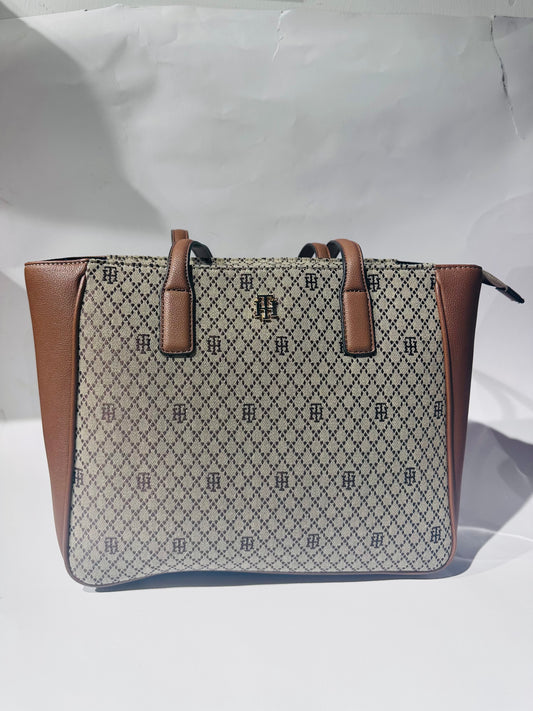 Tommy Hilfiger shoulder bag