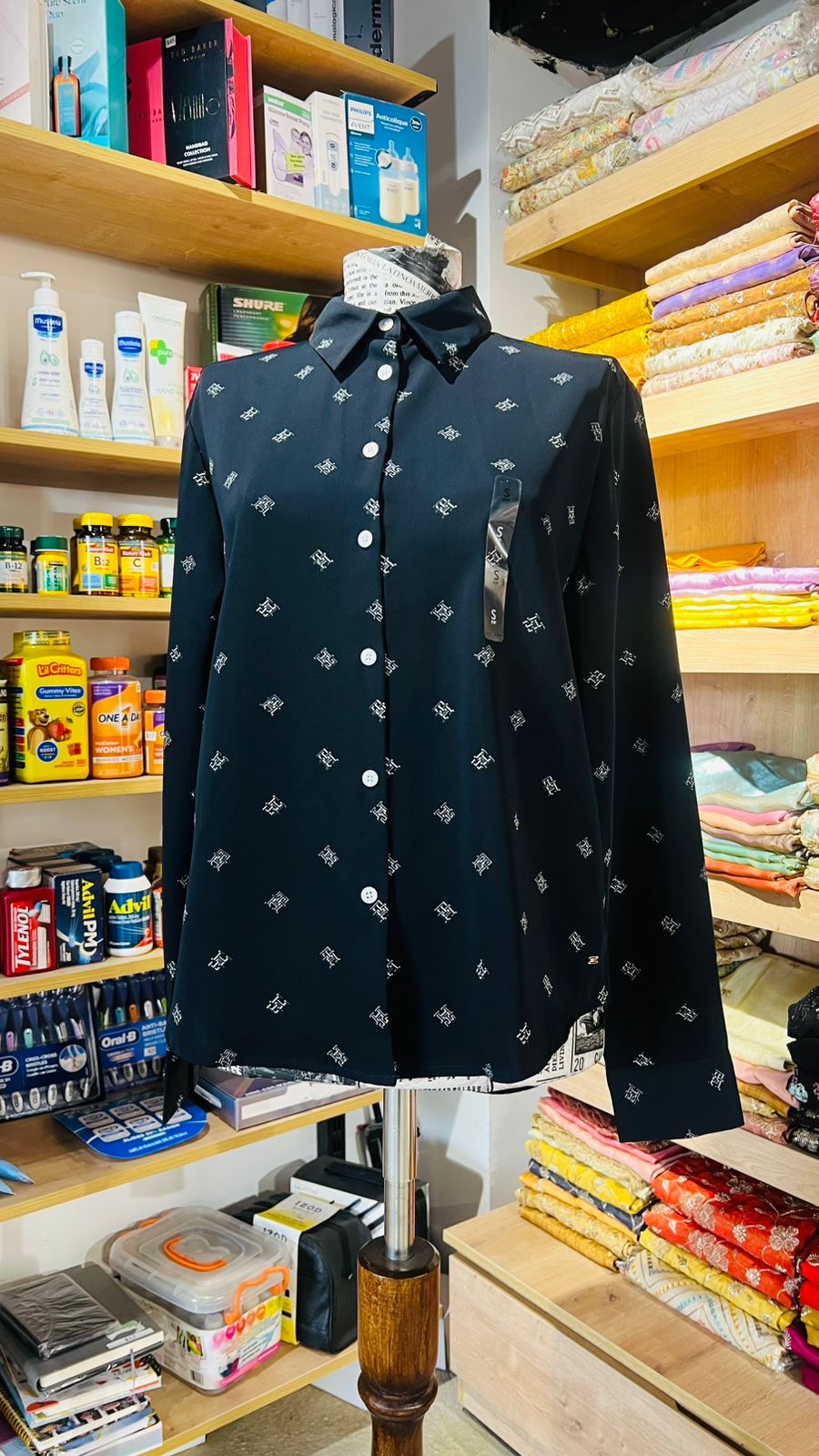 Tommy Hilfiger button down blouse