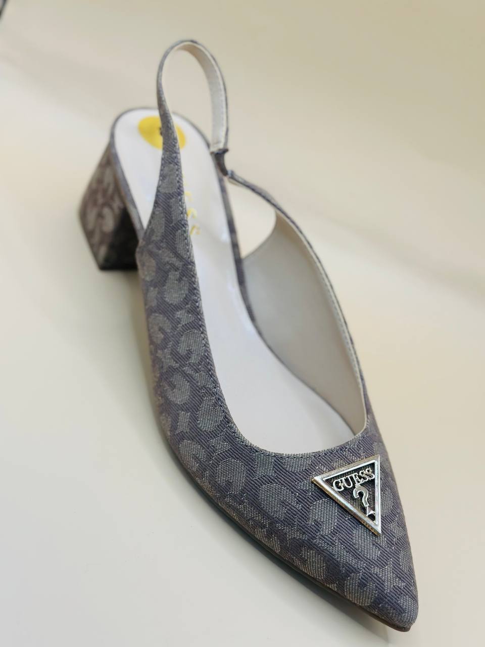 Guess shoes size 38.5