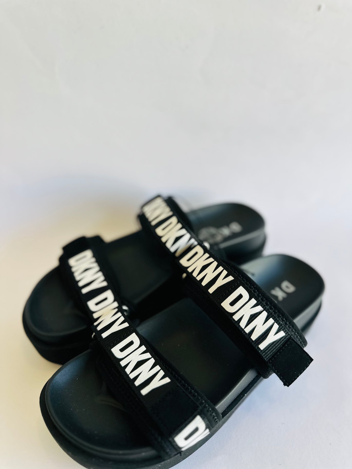 Dkny sandal size 37.5