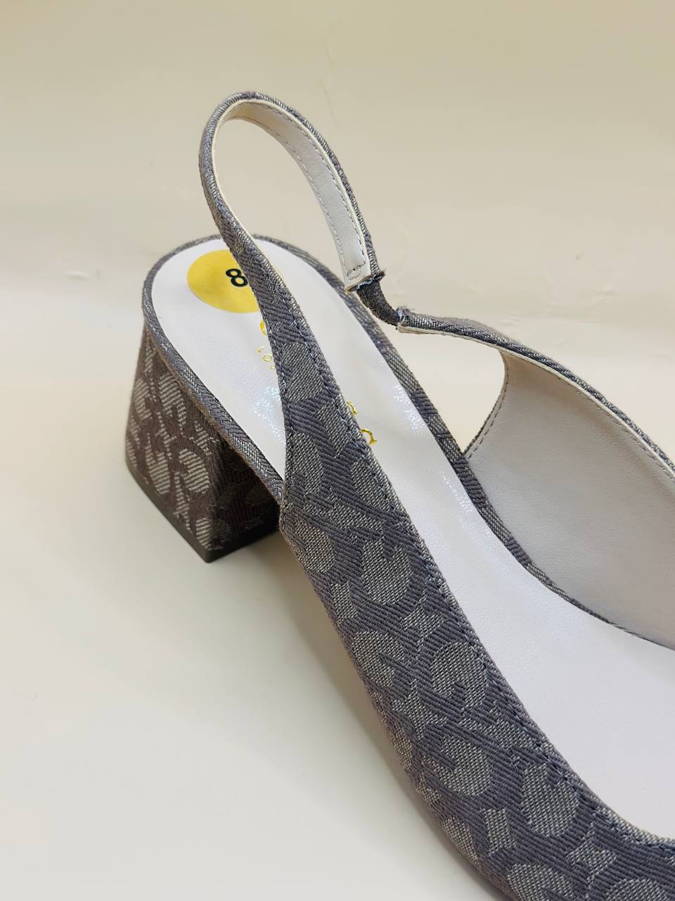Guess shoes size 38.5