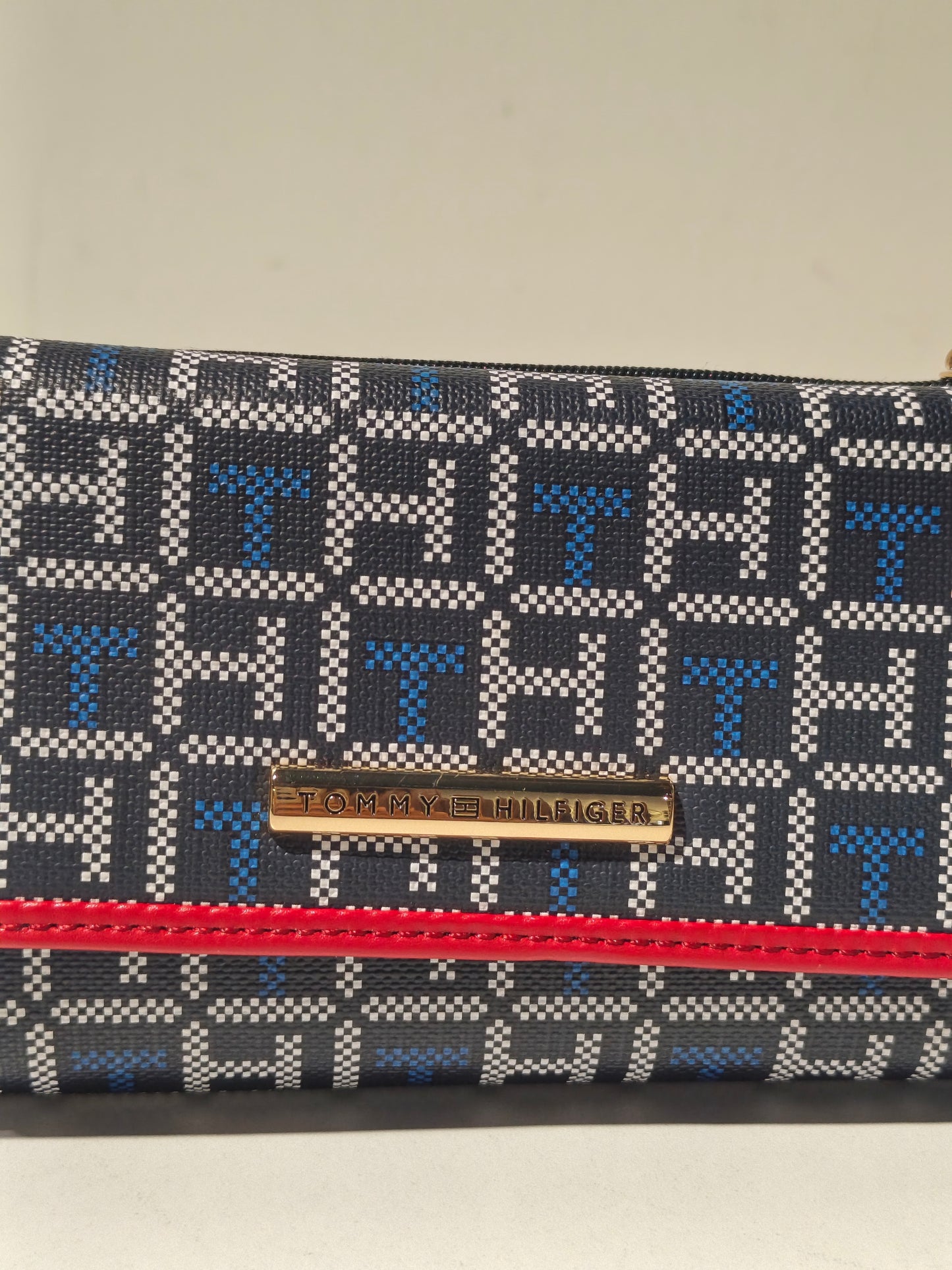 Tommy Hilfiger wallet