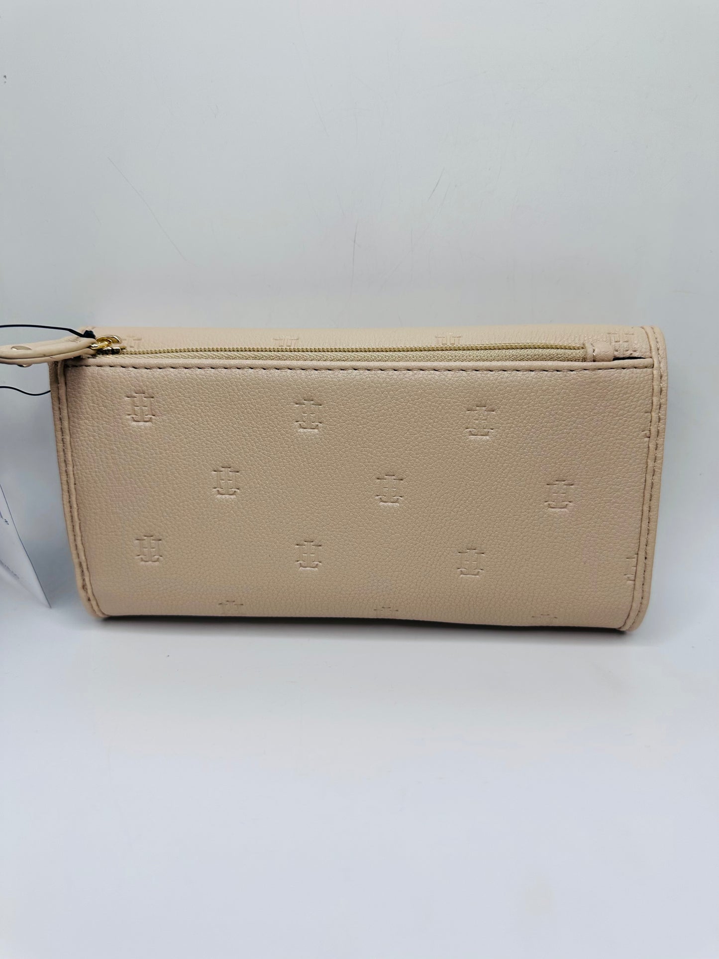 Tommy Hilfiger wallet