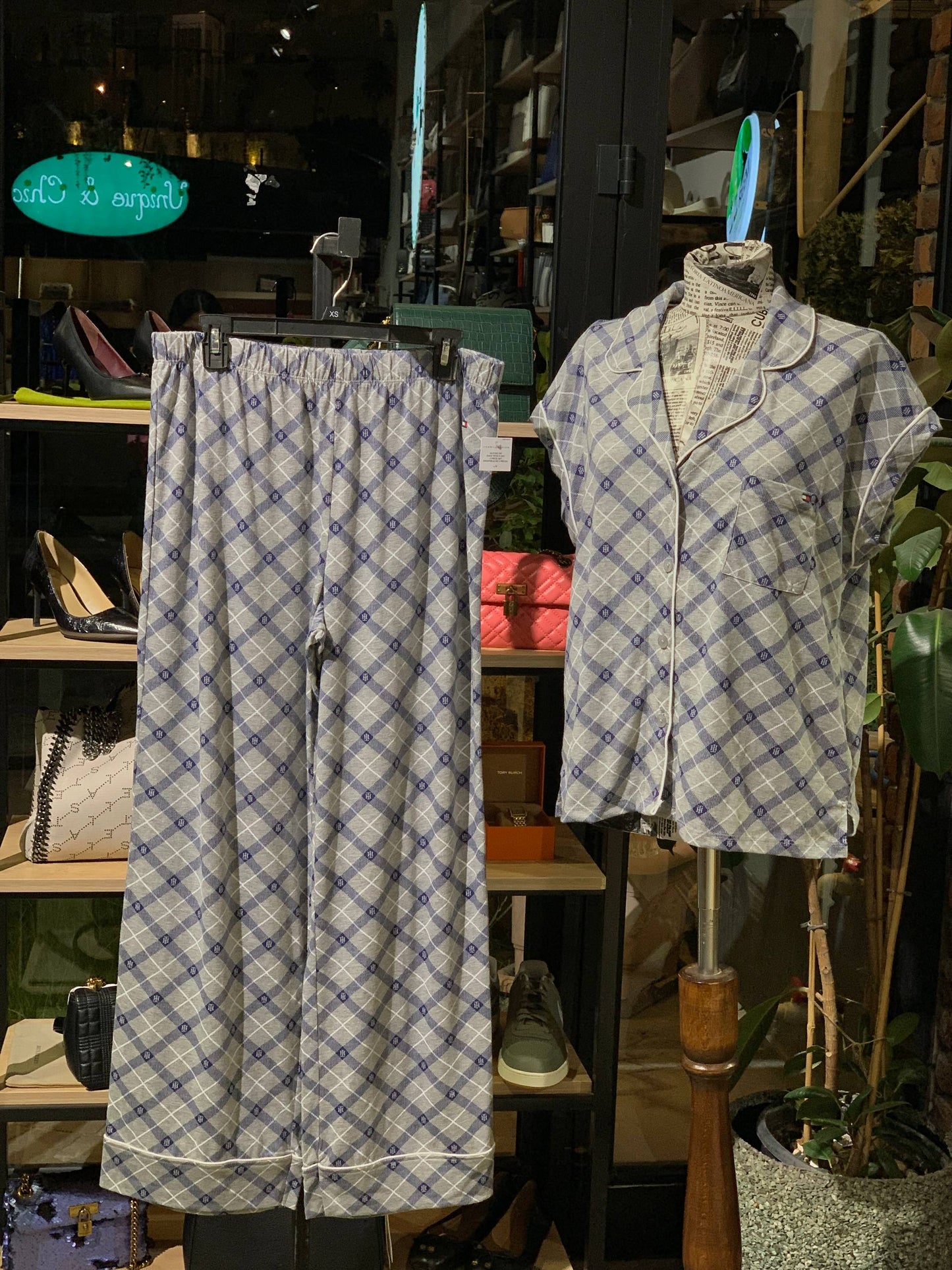Tommy Hilfiger pajama set size large