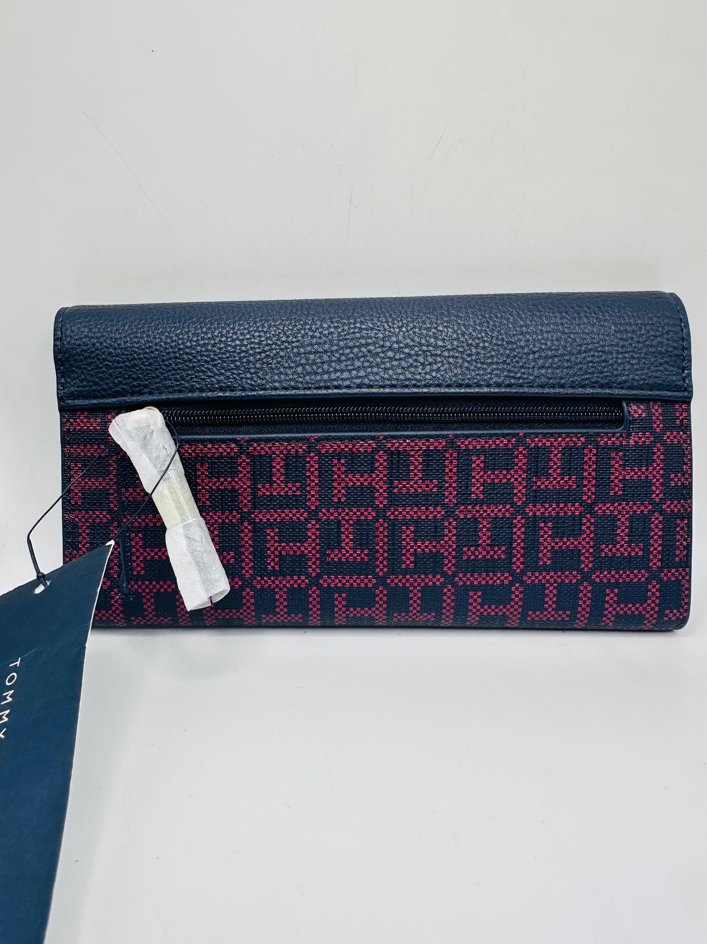 Tommy Hilfiger wallet