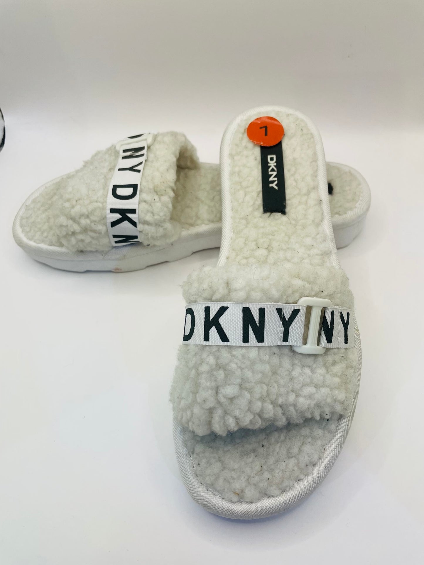 Dkny sandal