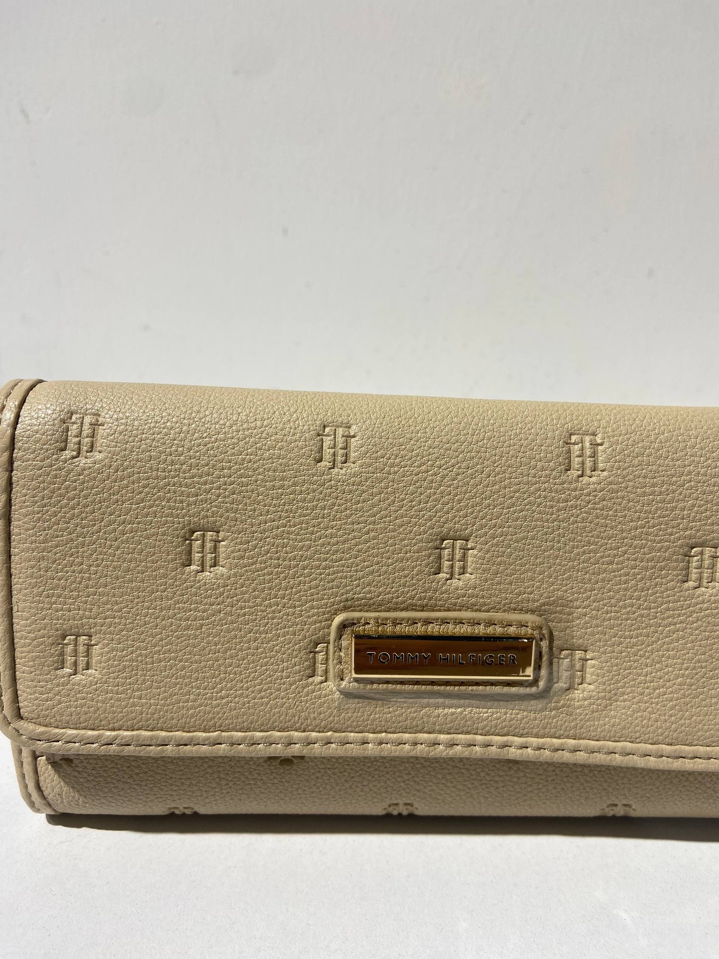 Tommy Hilfiger wallet