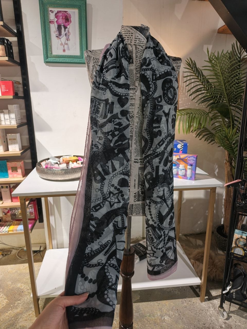 Karl Lagerfeld scarf