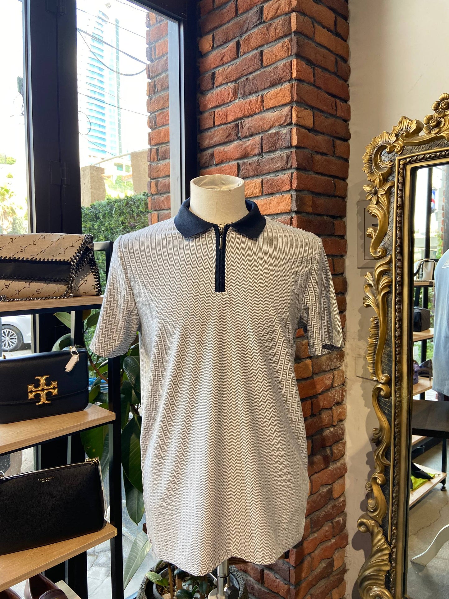 Guide london shirt Size medium