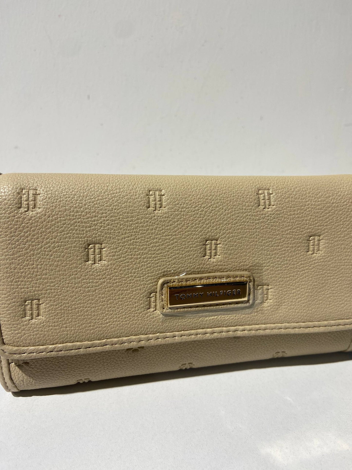 Tommy Hilfiger wallet