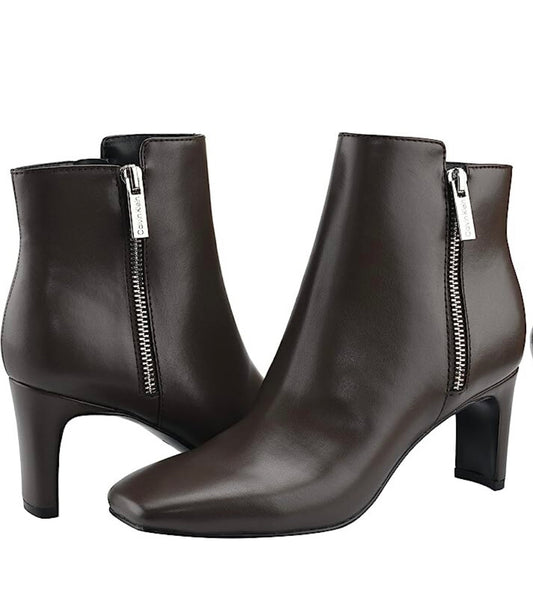 Calvin Klein boots size 38 39