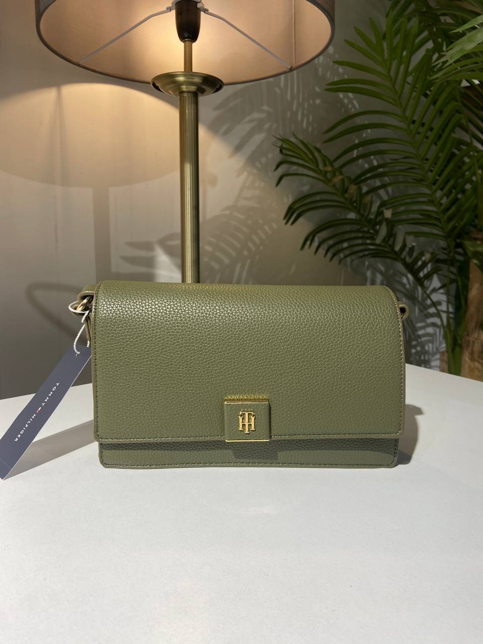 Tommy Hilfiger bag